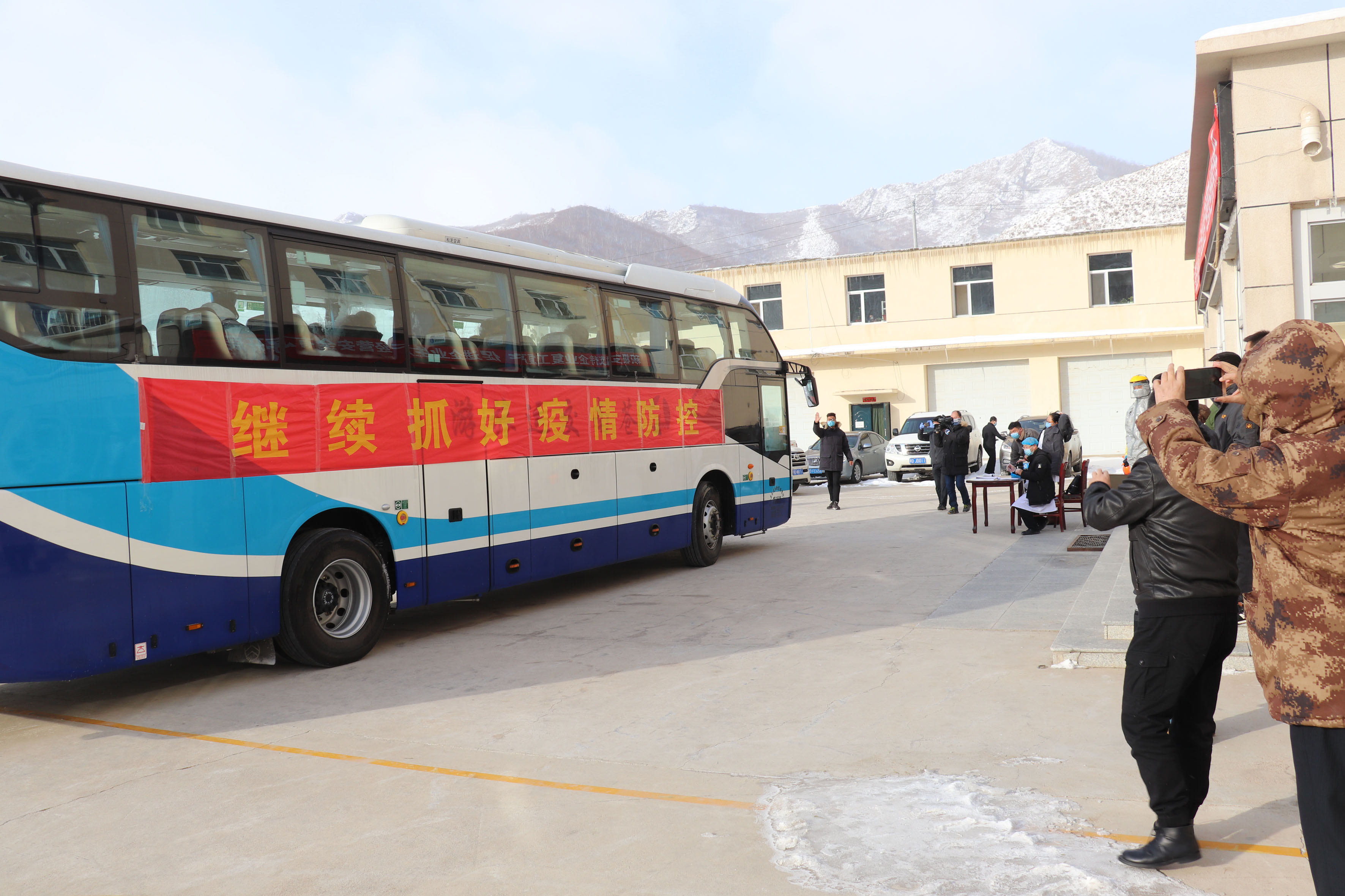2400公里复工路，乐鱼在线官网平台
包车护航复工复产